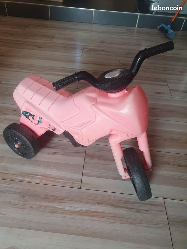 Moto jouet (image 1)