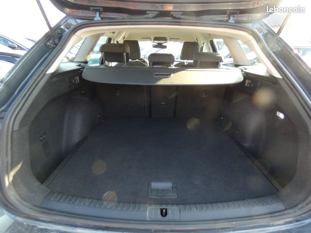 SEAT LEON SPORTSTOURER 2.0 TDI 150 DSG7 Style Business (image 12)