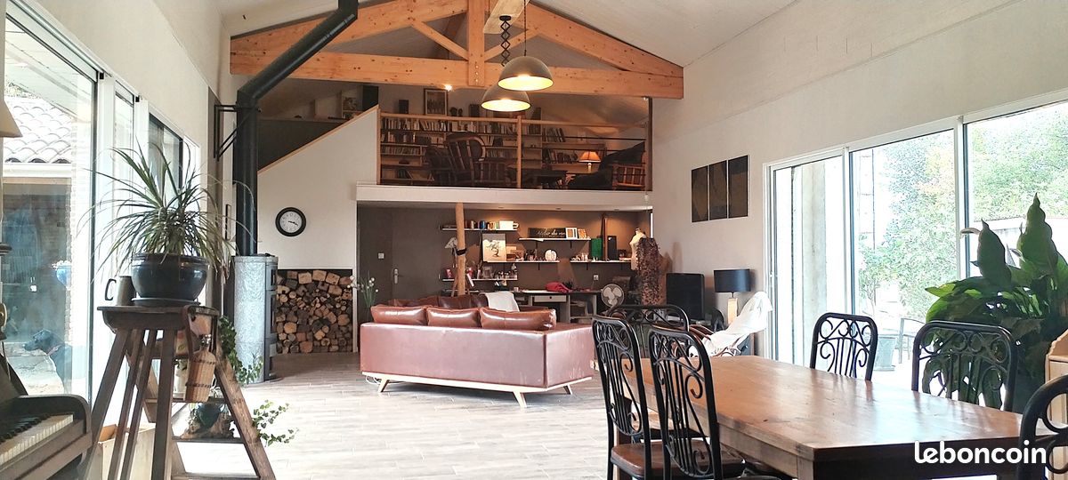 Maison 6 pièces 268 m² · à Giroussens · 268 m² · 450 000 €