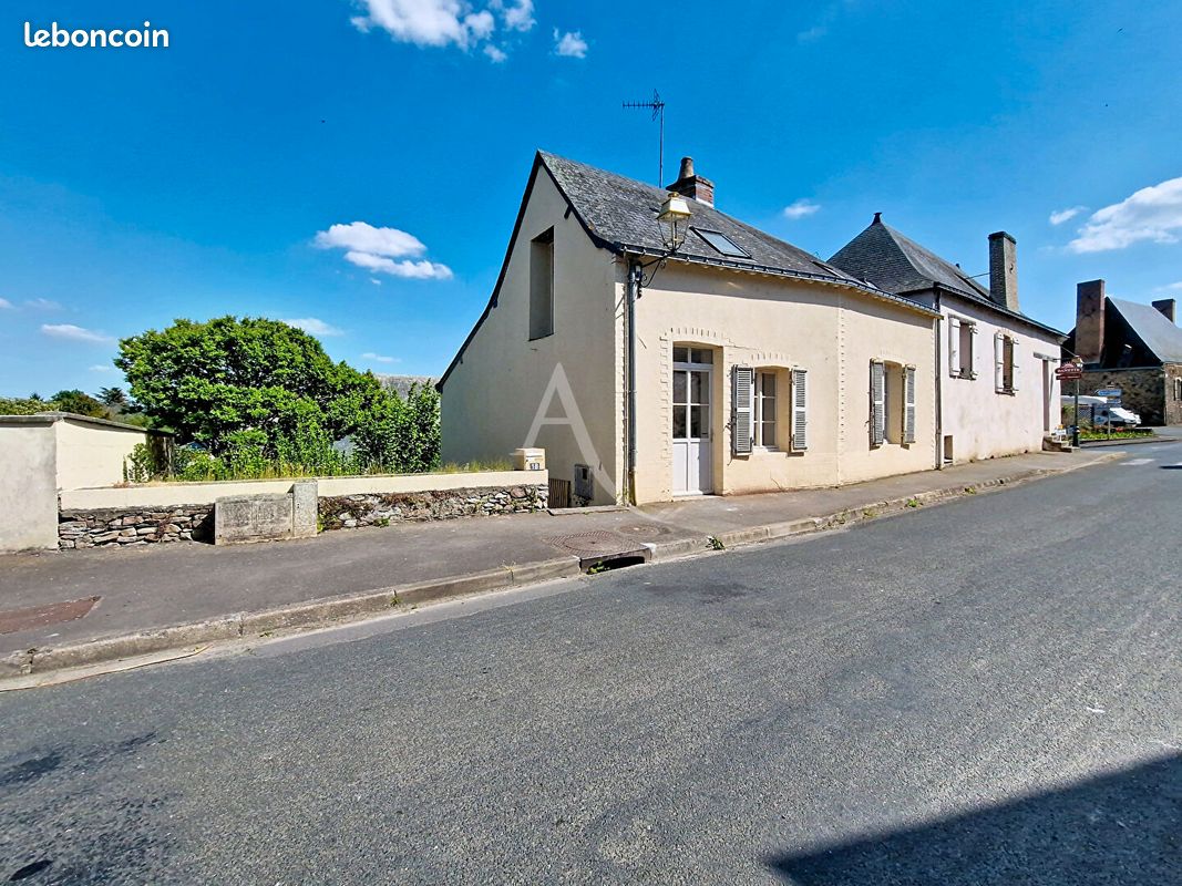 Maison 7 pièces 127 m² · à Segré-en-Anjou Bleu · 127 m² · 182 300 €