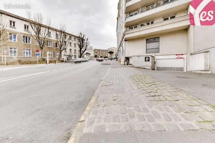 Parking 14 m² Le Kremlin Bicetre