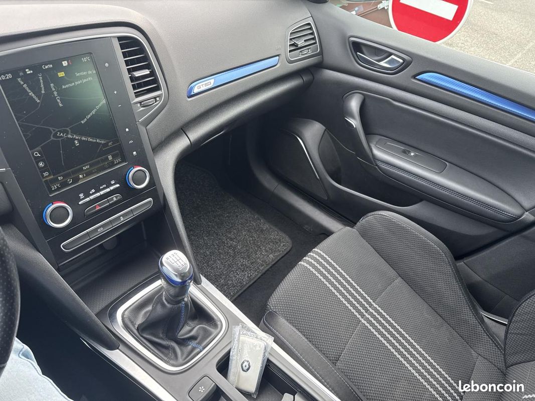 RENAULT MEGANE Mégane 1.2 Energy TCe - 130 IV BERLINE GT Line 17\' (image 30)