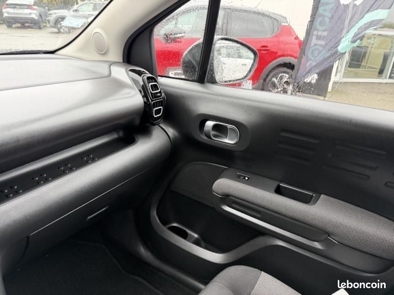 Citroen C3 Aircross BlueHDi 110ch S&S Feel Pack (image 18)