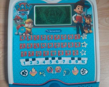 Clementoni – Tablette éducative Pat’ Patrouille – Écran LCD Rétroéclairé, 16 Activités – Grammaire, Logique, Maths – Dès 3 Ans