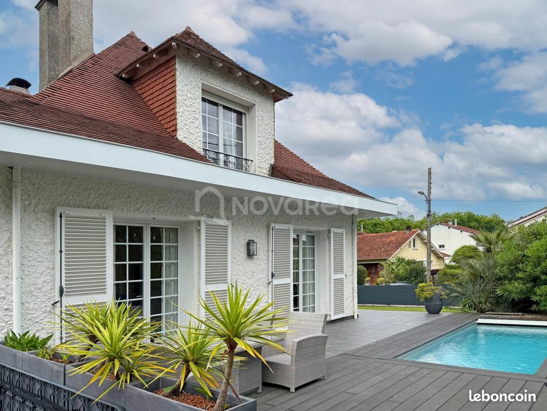 Maison 6 pièces 190 m² · à Pau · 190 m² · 550 000 €