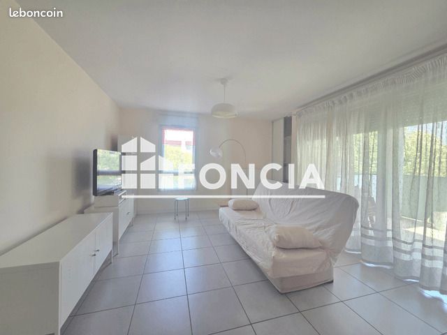 Appartement 3 pièces 67 m² · à Grenoble · 67 m² · 900 €