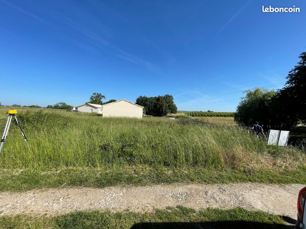 Terrain 560 m² Langon · 49 000 €