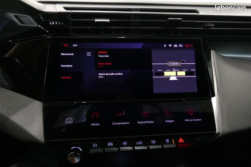 Peugeot 308 1.5 BLUEHDI 130CH S&S GT EAT8 (image 27)