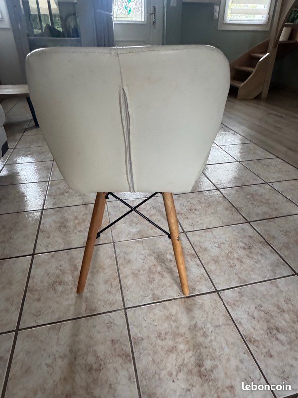Chaises (image 2)