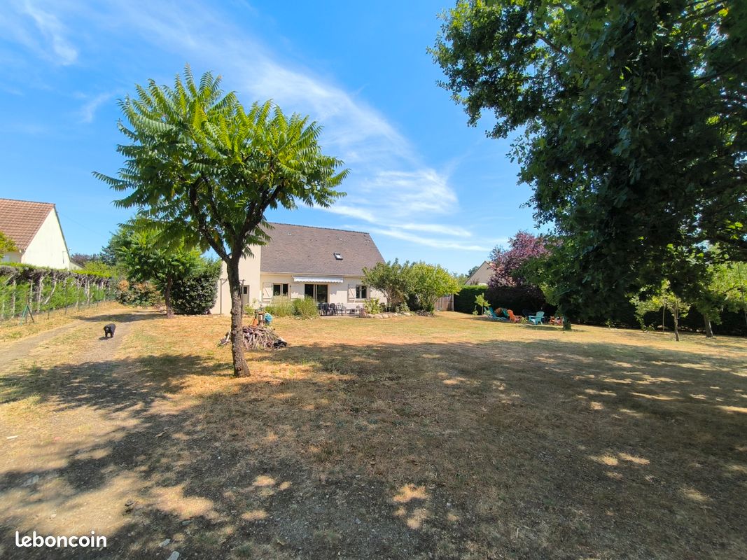 Maison 7 pièces 130 m² · à Fillé · 130 m² · 280 000 €