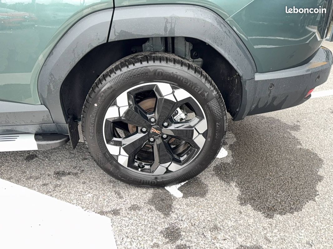 DACIA Bigster Hybrid-G 150 4x4 / ATTELAGE + MARCHEPIEDS Extreme (image 12)