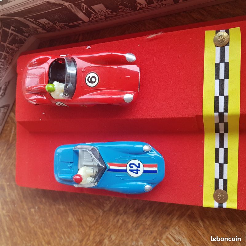 Coffret 2 Voitures Miniatures Verem 1/43 – Panhard & Ferrari Le Mans – Boîte Usée
