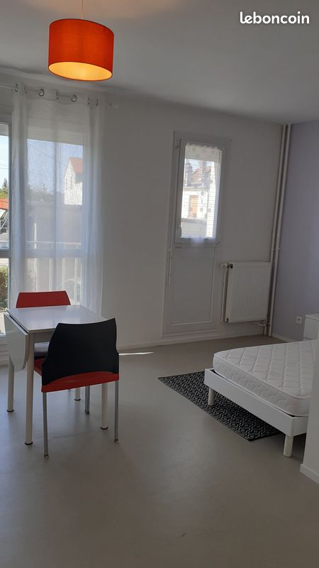 Appartement 1 pièce 27 m² · à Saint-Julien-les-Villas · 27 m² · 460 €