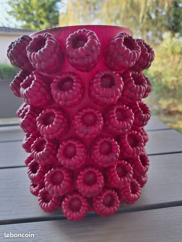 Vase (image 2)