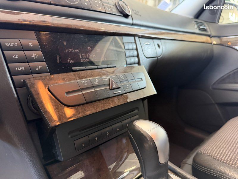 Mercedes-Benz E270 CDI BVA 177 Ch - Avantgarde - Attelage - Cuir partiel - Climatisation - Garantie (image 13)