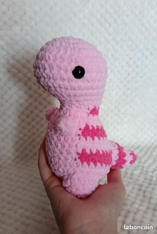Dinosaure T-rex rose en crochet Jeux Jouets