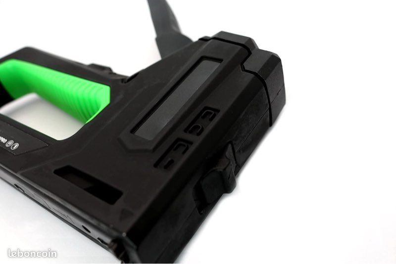 Agrafeuse 4-en-1 pistolet à agrafes professionnel et pack de 1000 agrafes neuve (image 3)