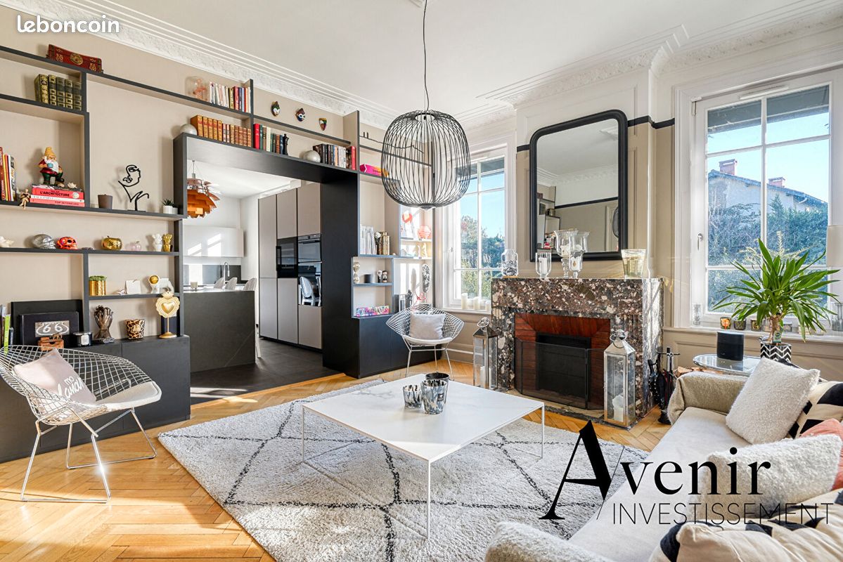 Maison 8 pièces 365 m² · à Lyon · 365 m² · 2 295 000 €