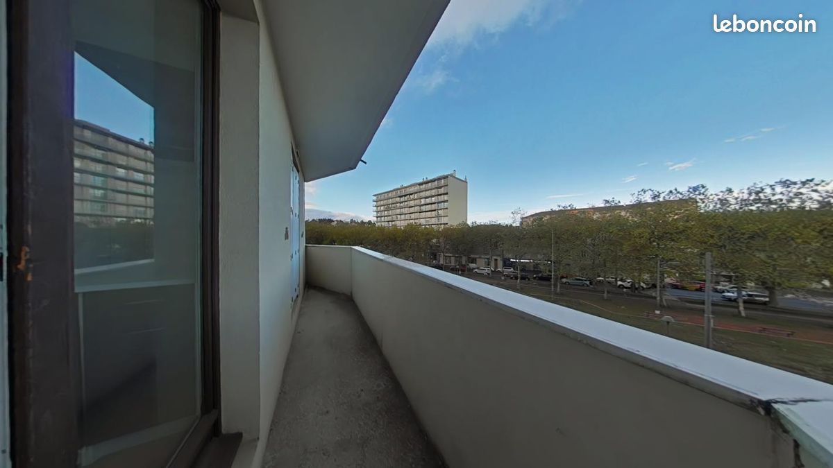 Appartement 3 pièces 70 m² · à Saint-Étienne · 70 m² · 670 €/mois