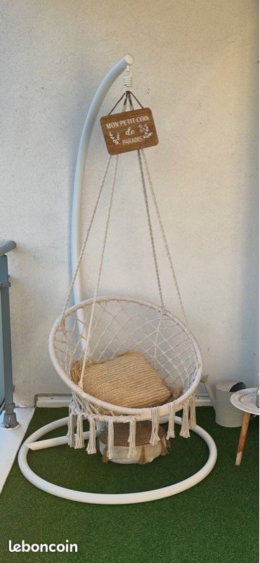 Fauteuil suspendu (image 1)