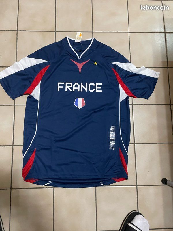 Maillots de football des sélections nationales blancs taille M en france