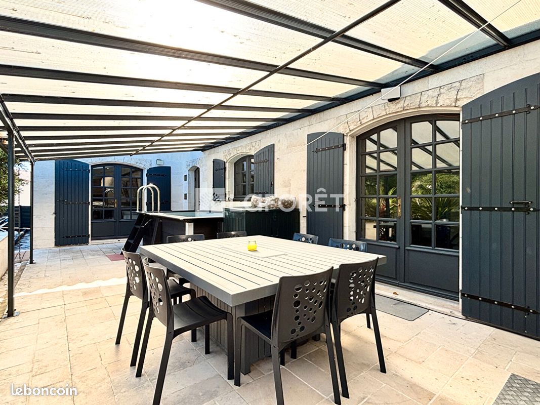 Maison 4 pièces 128 m² · à Saintes · 128 m² · 262 000 €