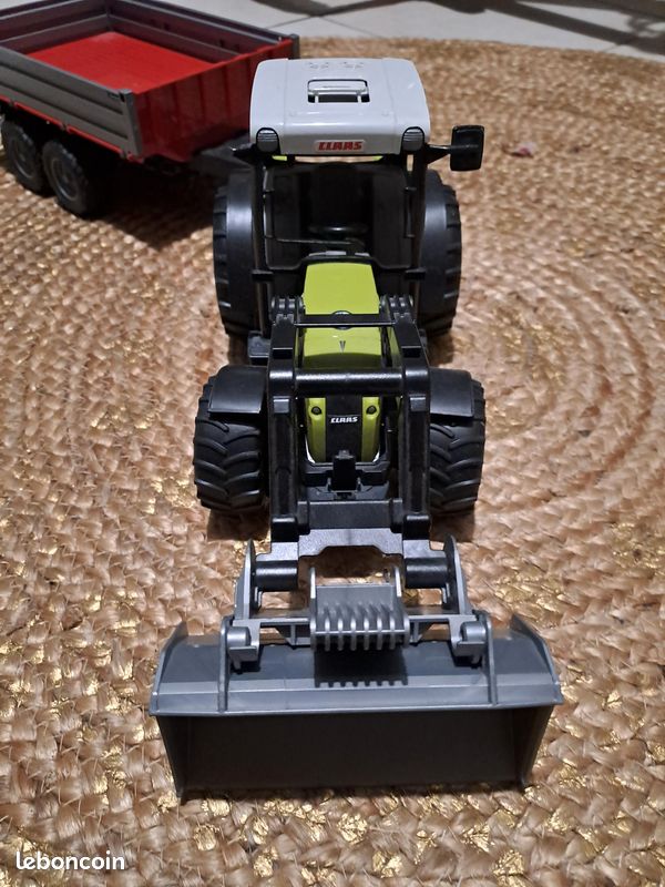 Tracteur Claas et sa remorque (image 3)