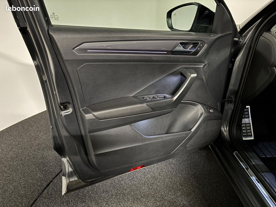 VOLKSWAGEN T-ROC 2.0 TDi 150 R-LINE DSG7 ATTELAGE CAMERA ACC (image 32)