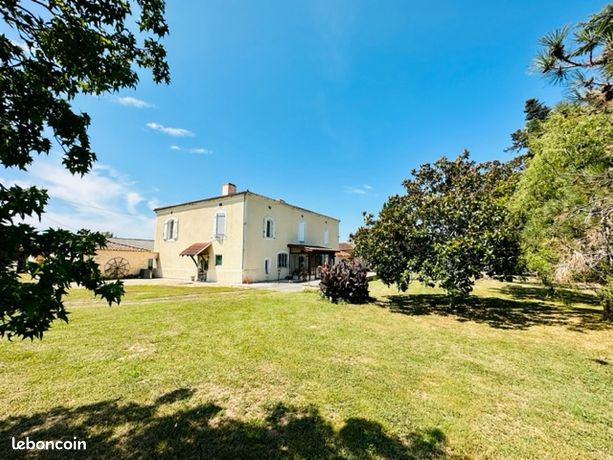 Propriété 8 pièces 266 m²