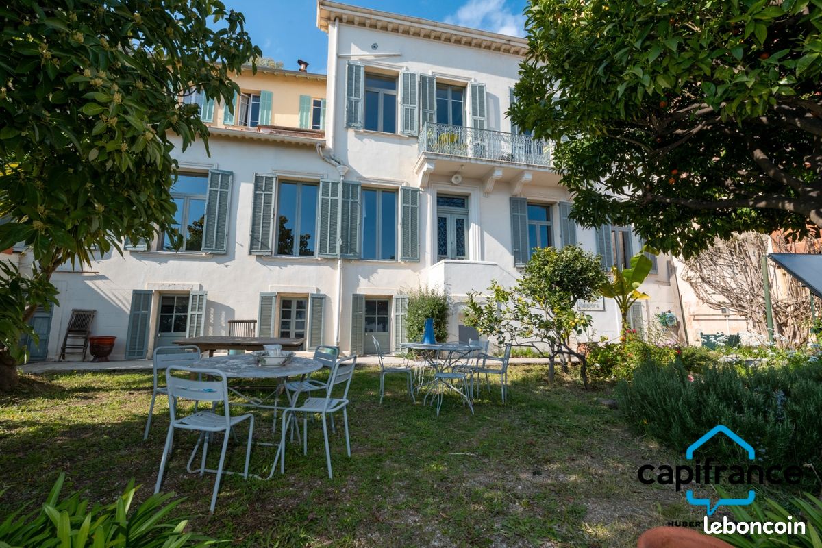 Appartement 6 pièces 180 m² · à Grasse · 180 m² · 474 000 €