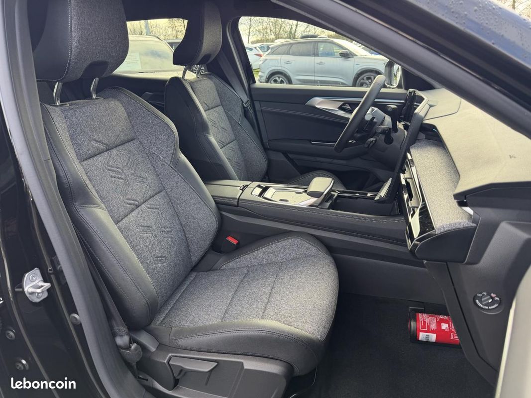 Renault austral 1.2 hybride 200 boite automatique camera de recul + hayon electrique + regulateur adaptatif (image 11)