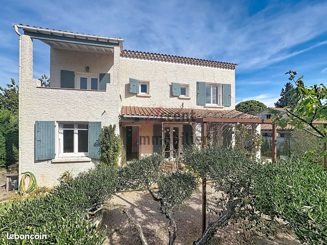 Maison 4 pièces 90 m² · à Mollégès · 90 m² · 349 800 €