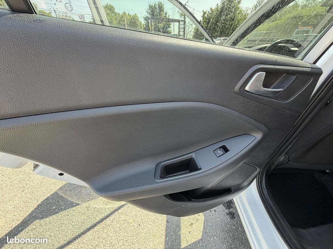 Hyundai I20 1.0 T-GDI 100 GO NAVI (image 12)