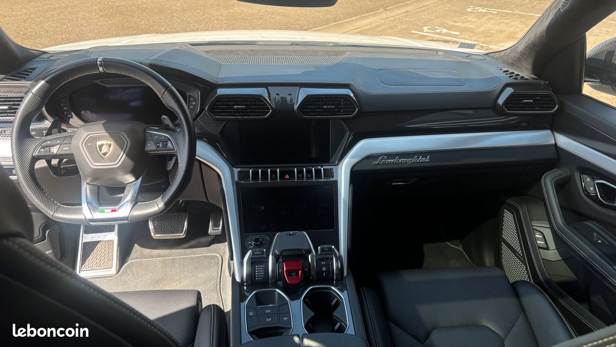 Lamborghini Urus / Pack carbon integral / Entretien exclusivement Lamborghini / Française (image 4)