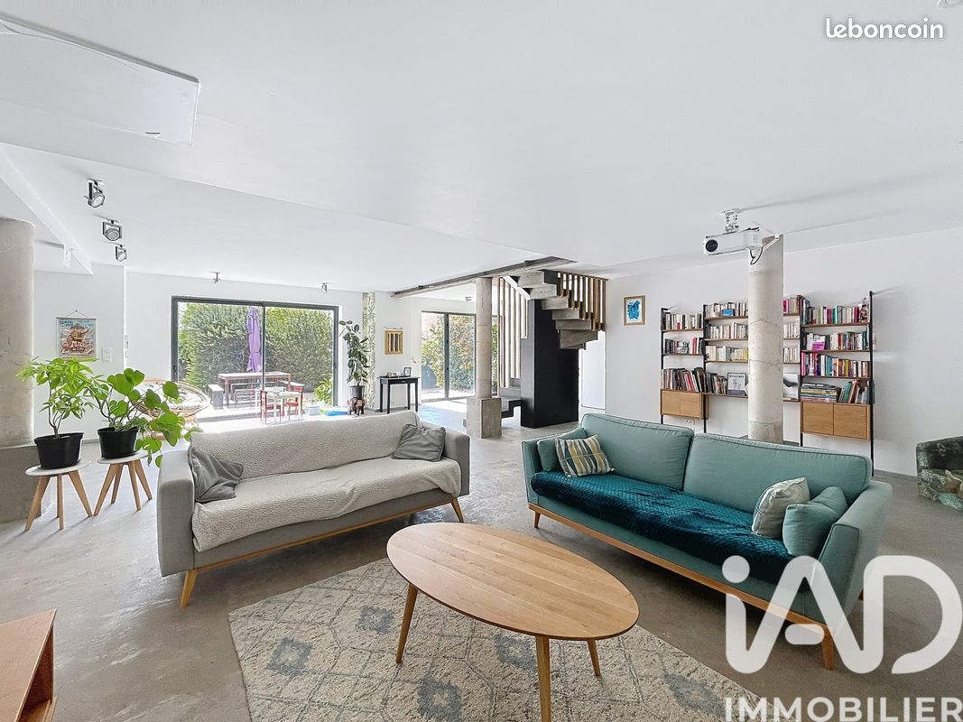 Maison familiale 8 pièces 315 m²