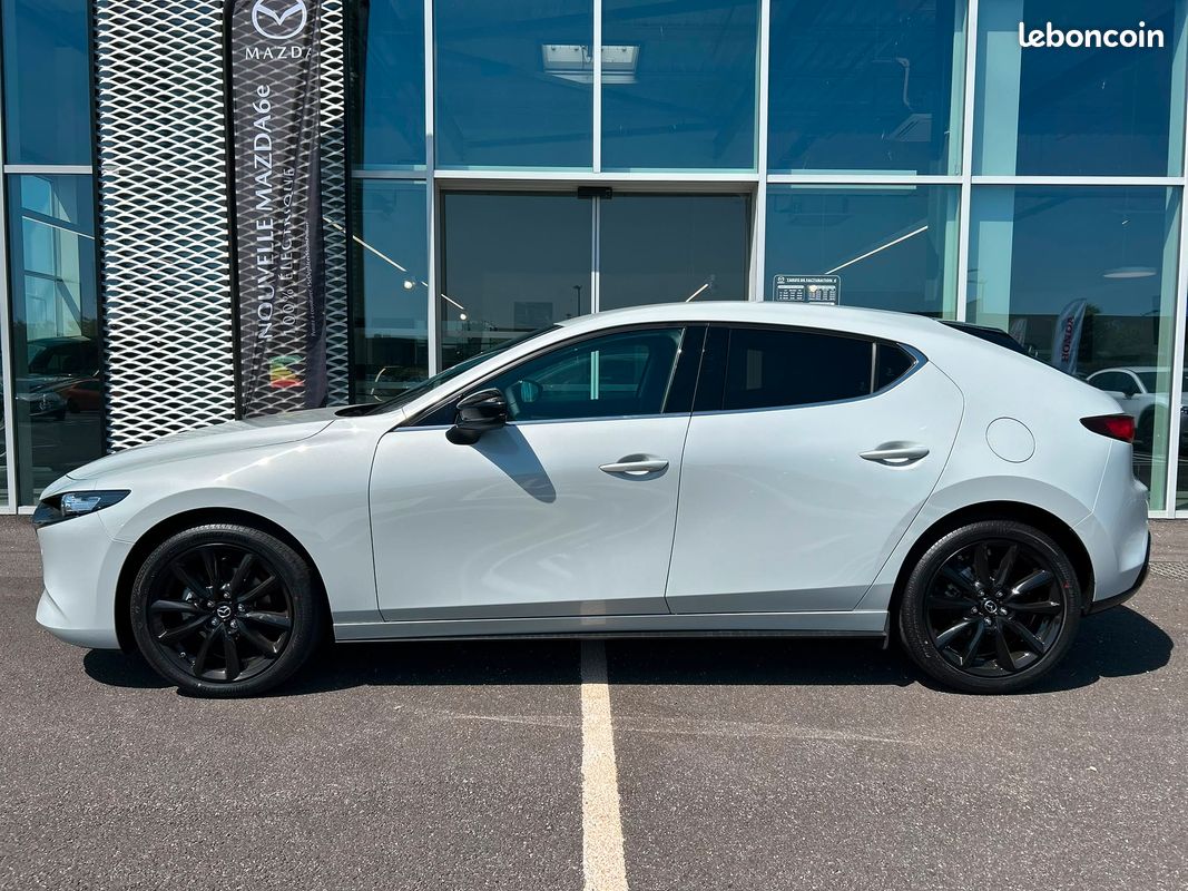 MAZDA Mazda3 5 portes 2.0L e-SKYACTIV-X M Hybrid 186 ch BVA6 Nagisa (image 2)