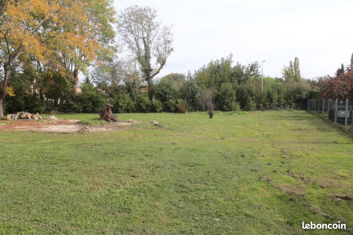 Terrain 778 m² Saint Genis De Saintonge · à Saint-Genis-de-Saintonge · 29 900 €