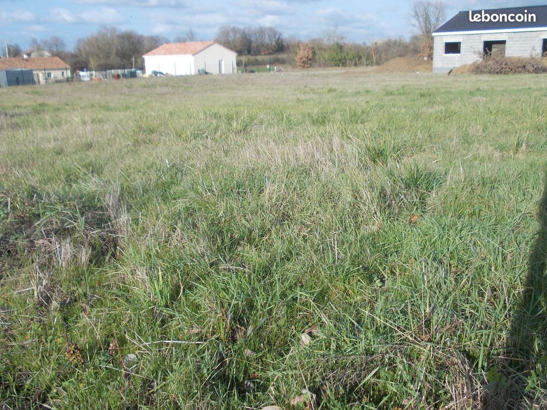 Terrain à bâtir · à Archigny · 31 000 €