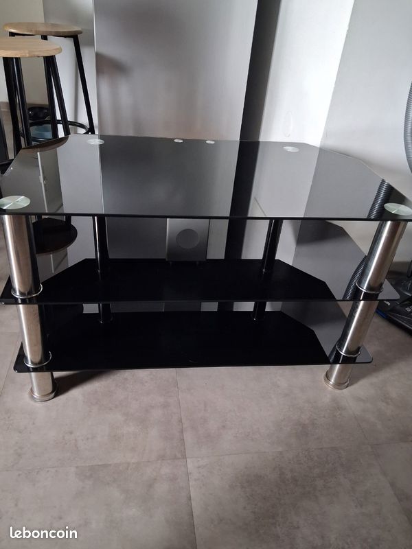 Meuble TV d'angle en Verre Noir et Chrome – Idéal petits espaces (image 1)