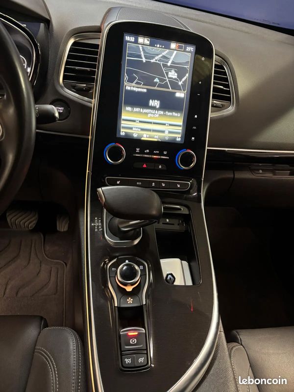 RENAULT Espace 1.6 D 160ch Intens - 2019 - 88 000 km - Toit panoramique - Première main - 7 places (image 14)