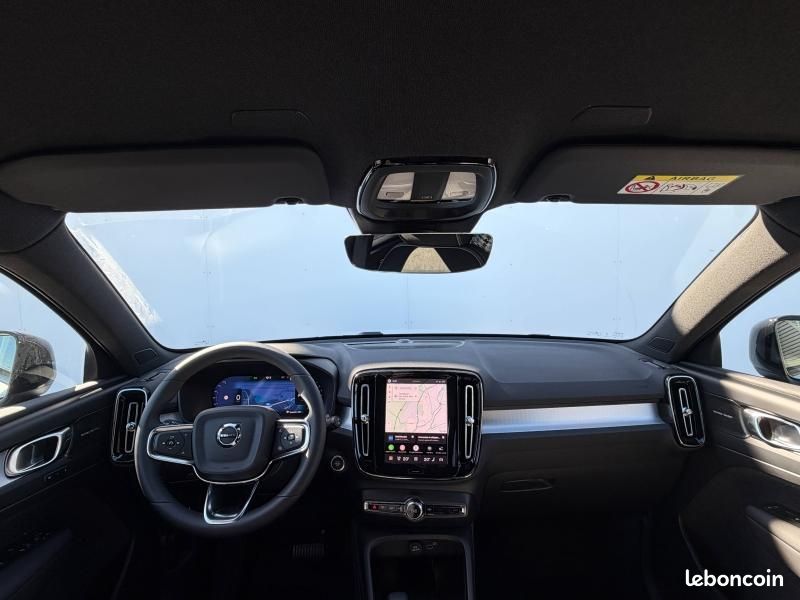 Volvo XC40 B3 163ch Black Edition DCT 7 (image 5)