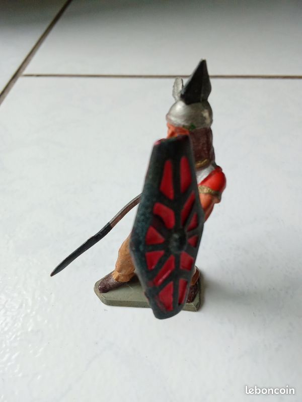 Figurine vintage guerrier gaulois (image 2)
