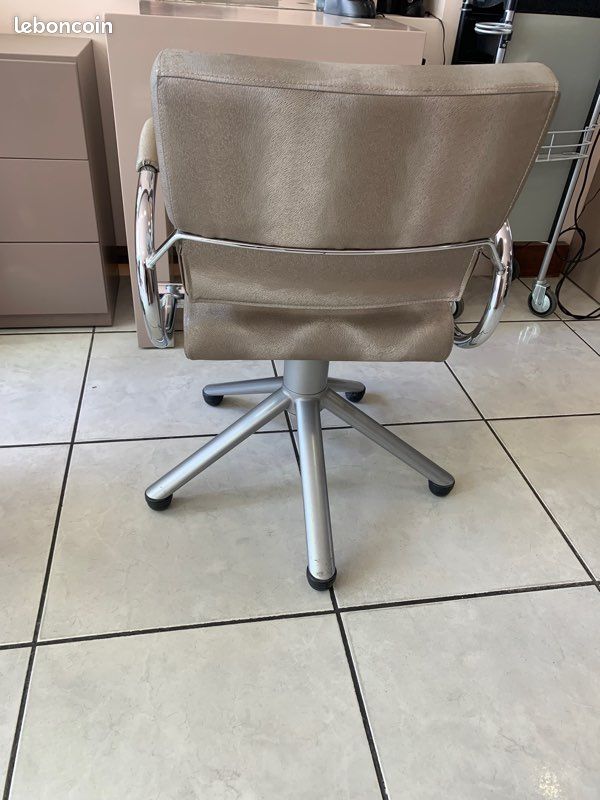 Fauteuils (image 2)