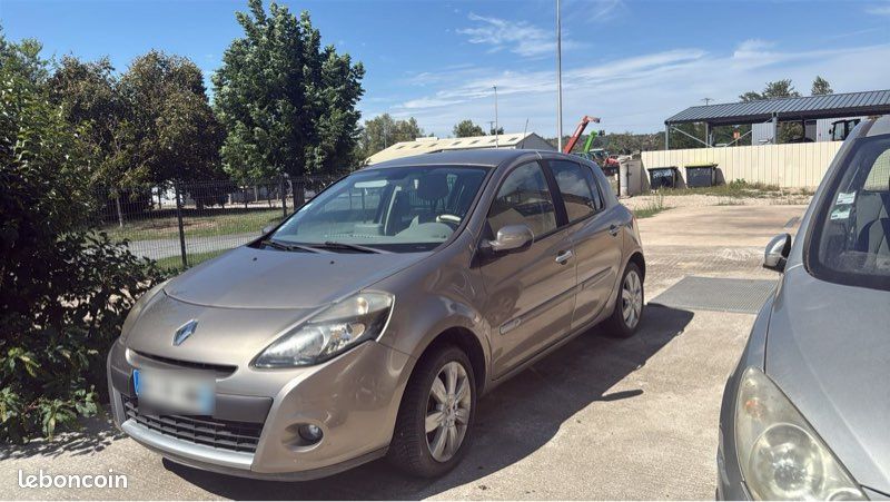 Clio 3 Tomtom phase 2 (image 1)