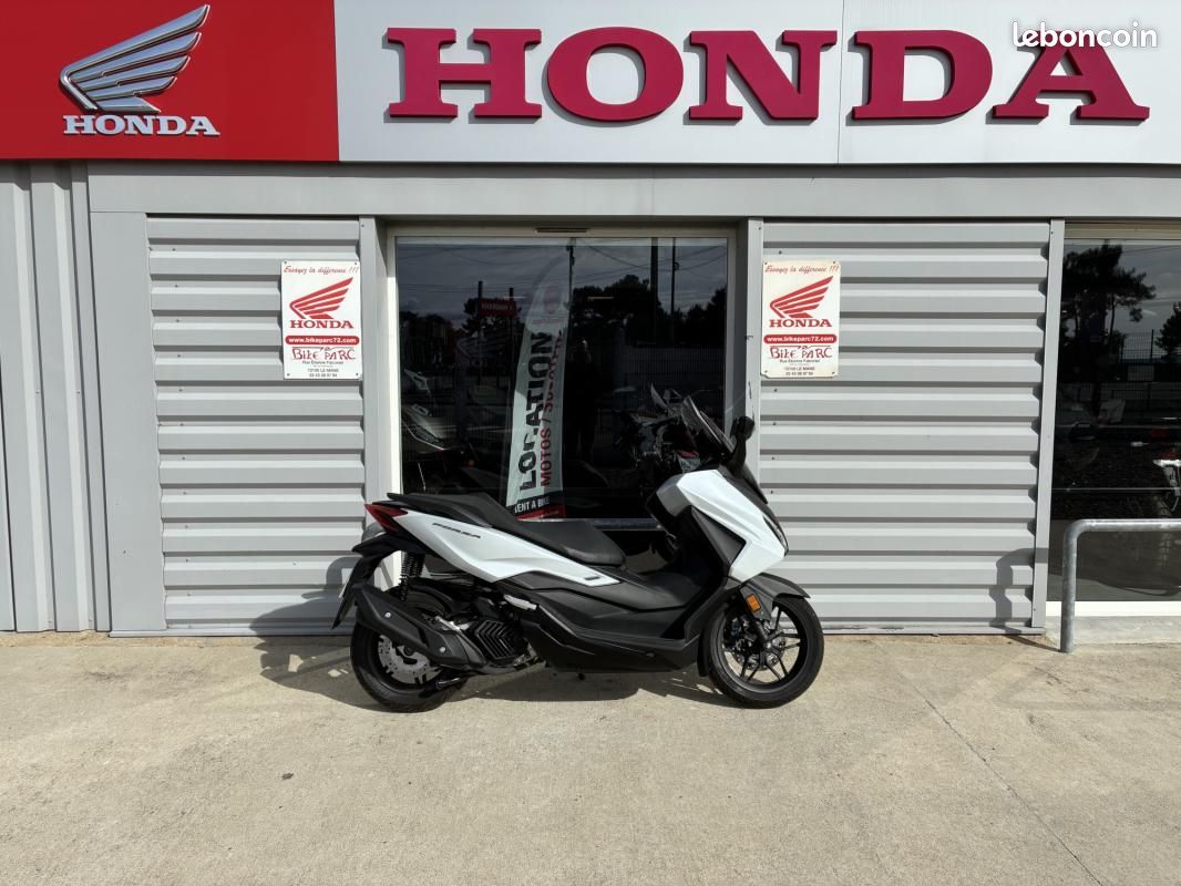 Honda NSS FORZA 125 (image 1)