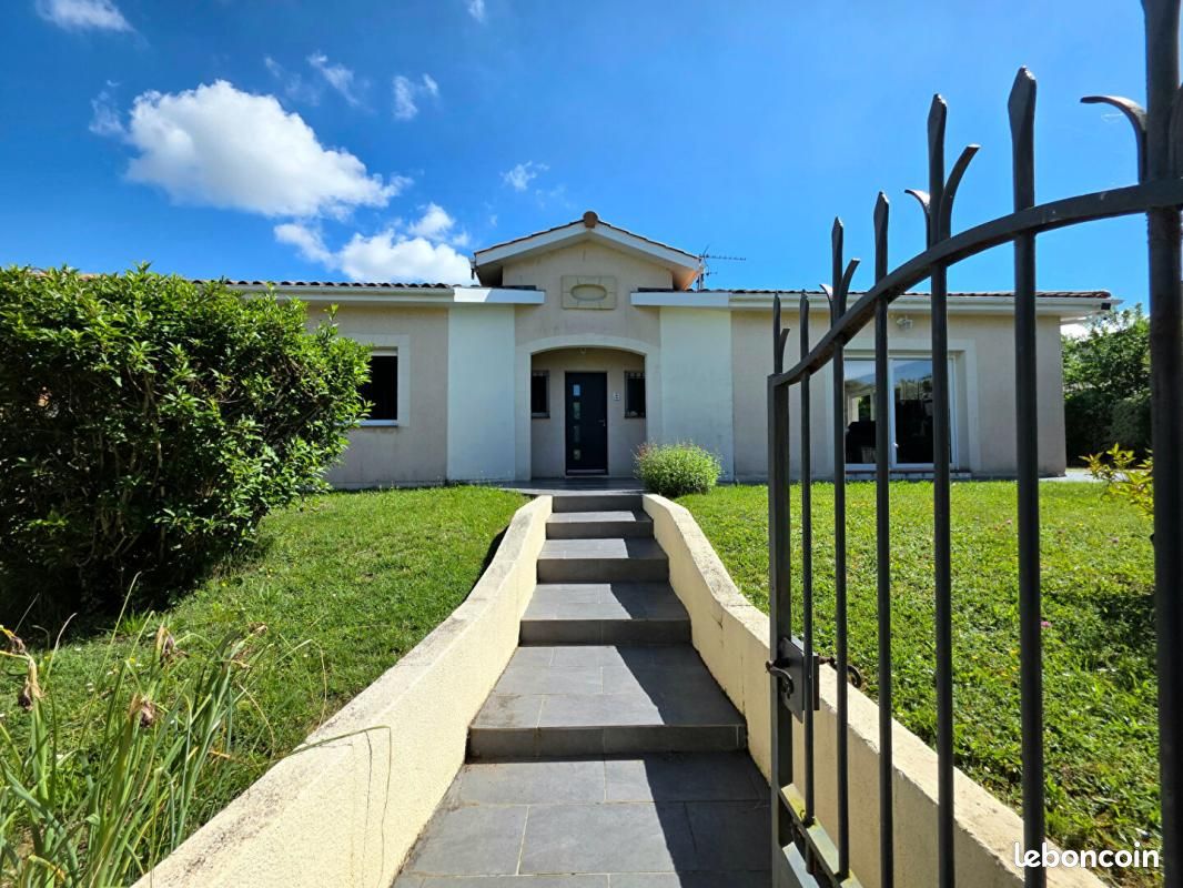 Maison 6 pièces 151 m² · à Blanquefort · 151 m² · 532 950 €