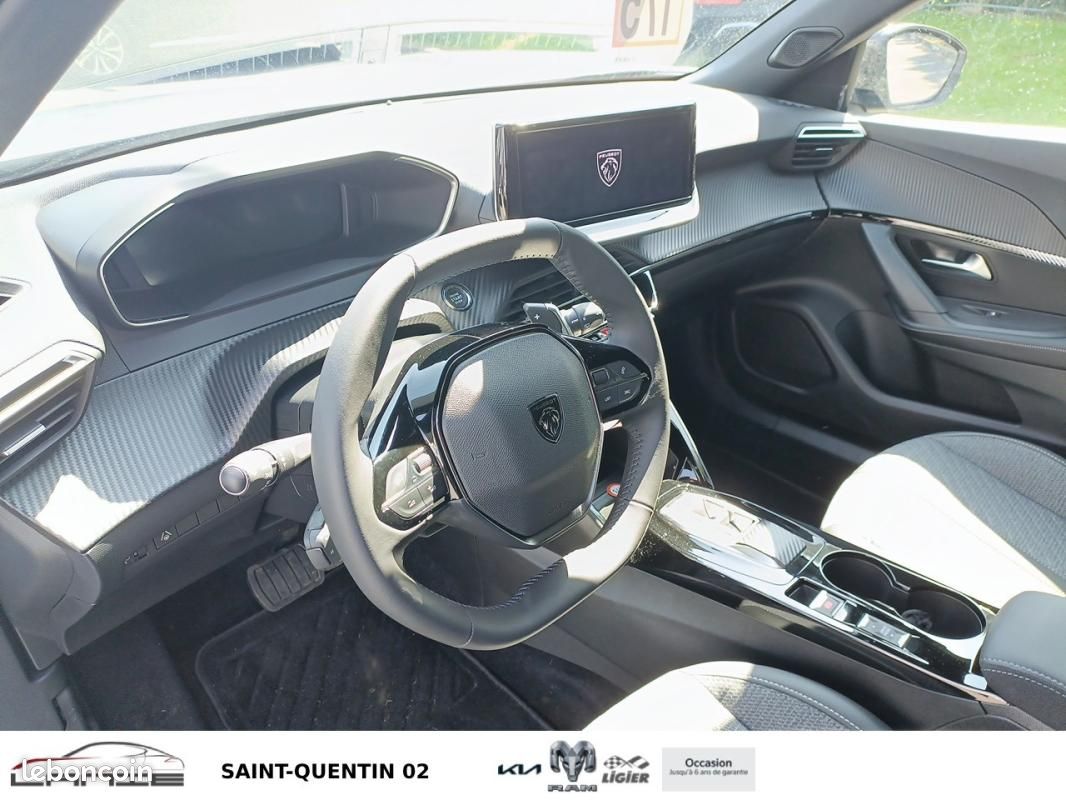 Peugeot 2008 PureTech 130 S&S EAT8 Allure (image 13)