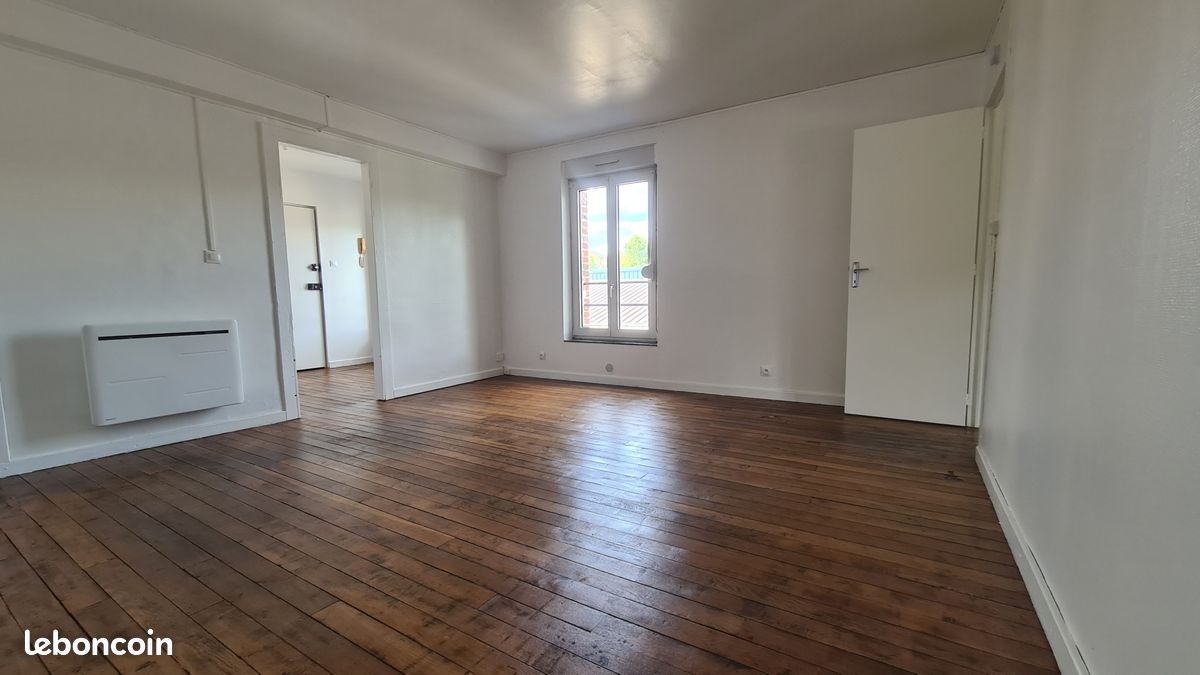 Appartement 2 pièces 42 m² · à Charleville-Mézières · 42 m² · 430 €