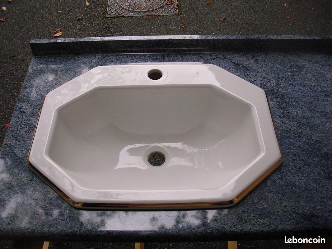 Lavabo avec plan de travail (image 2)