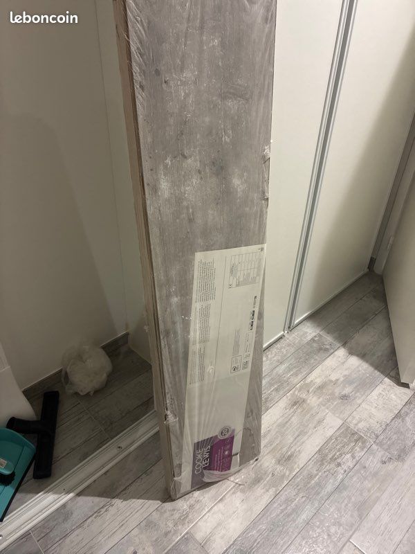Parquet neuf 4m2 (image 1)